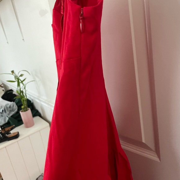 NWT Reformation Annalise Dress in Cherry - Picture 7 of 11